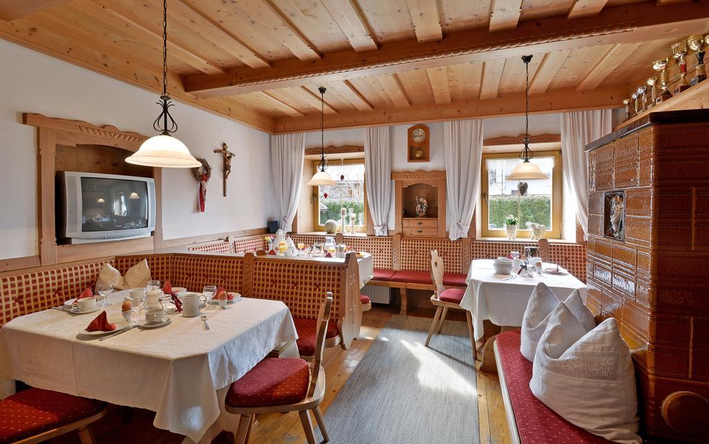Vila Huettschmiedhof Kössen Pokoj fotografie