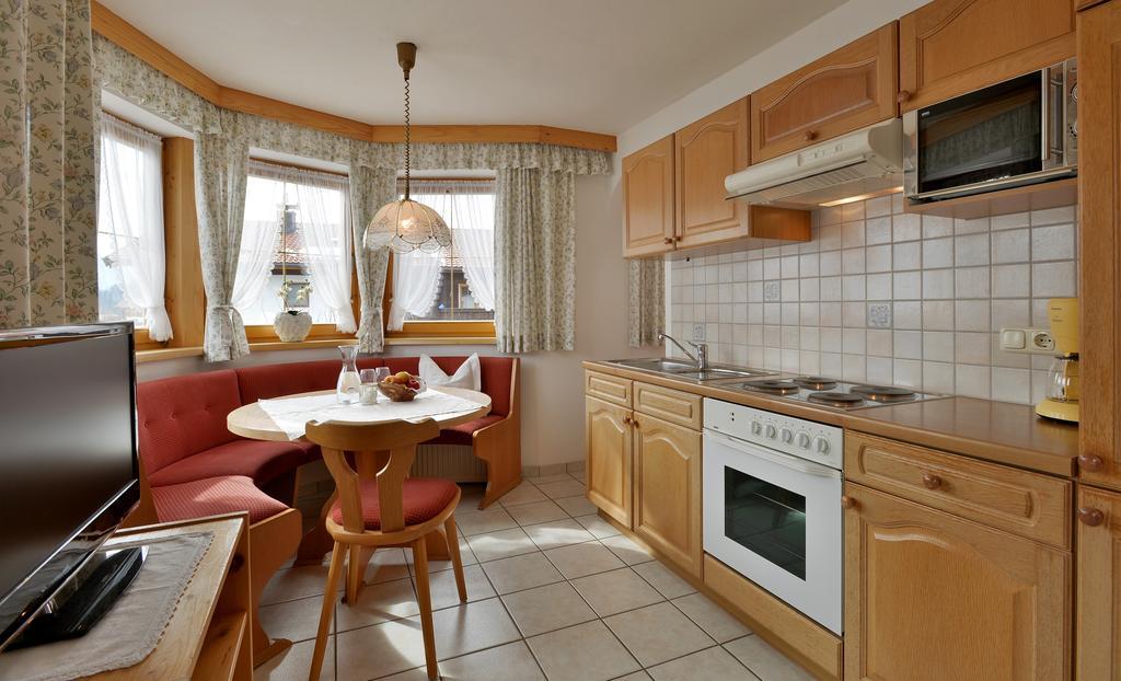 Vila Huettschmiedhof Kössen Pokoj fotografie