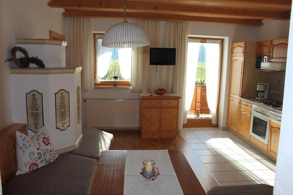 Vila Huettschmiedhof Kössen Pokoj fotografie