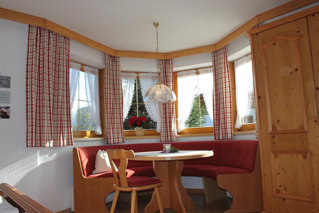 Vila Huettschmiedhof Kössen Pokoj fotografie